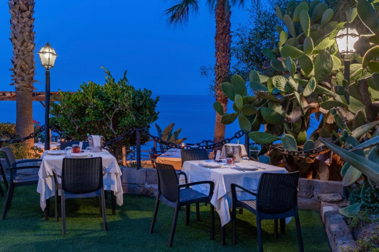 Hotel Lido Degli Scogli 克罗托内 外观 照片