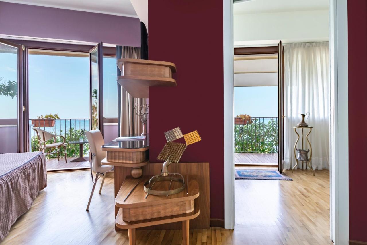 Hotel Lido Degli Scogli 克罗托内 外观 照片